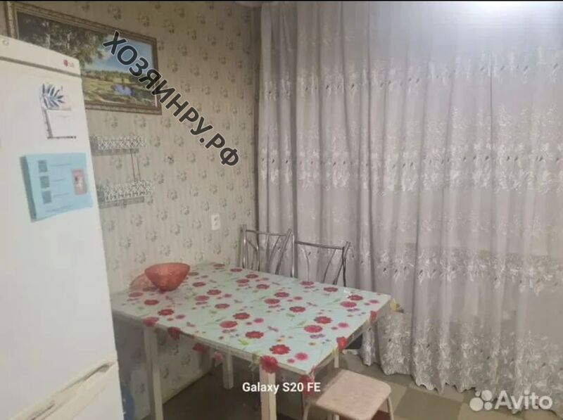 Сдаётся трёхкомнатная квартира длительно  в Севастополе, Улица Генерала Мельника